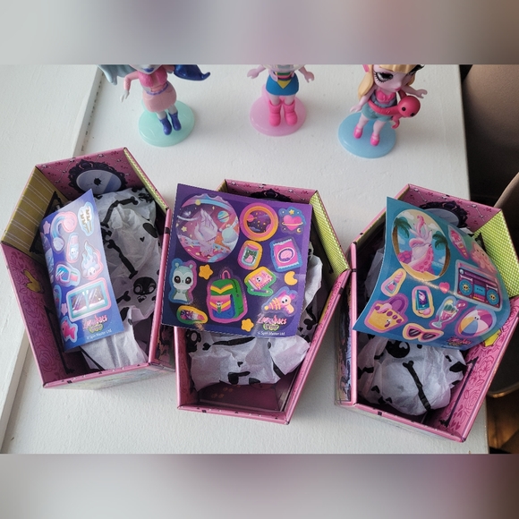 Zombaes Forever Wild Vibes Lot #5 (With the rare) - Picture 5 of 8